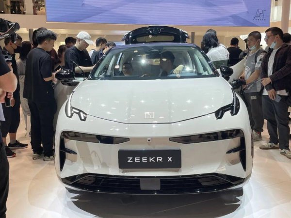 完成特有化极氪，祯祥的“品牌减法”若何作念成“价值加法”？